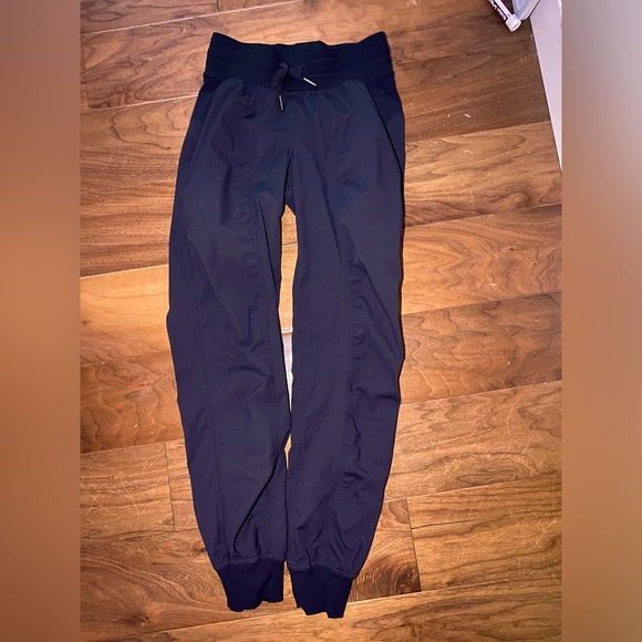Lulu lemon Dance Studio mid ride joggers full length - Picture 2 of 2